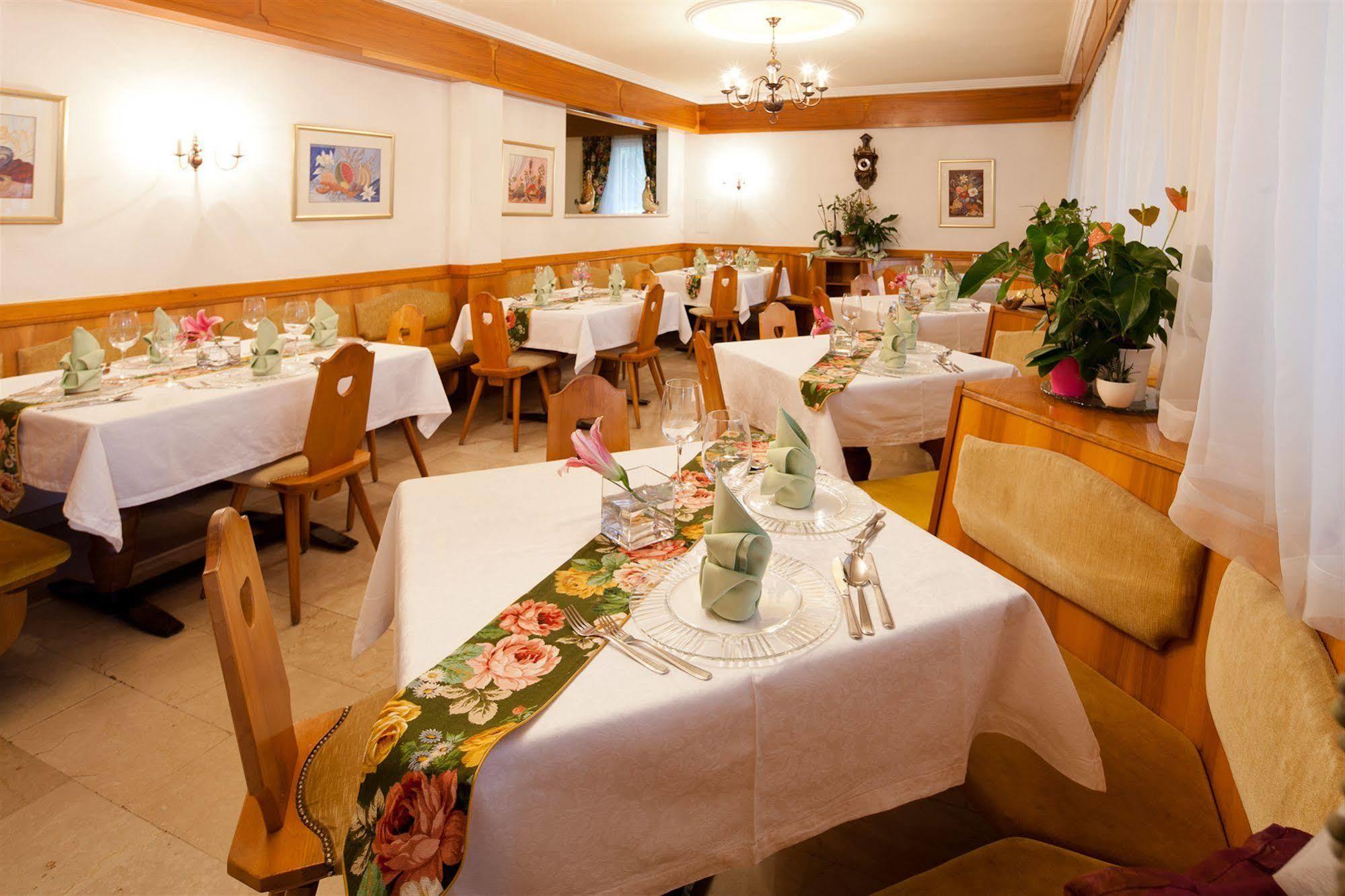 Hotel Aster Merano Exterior photo