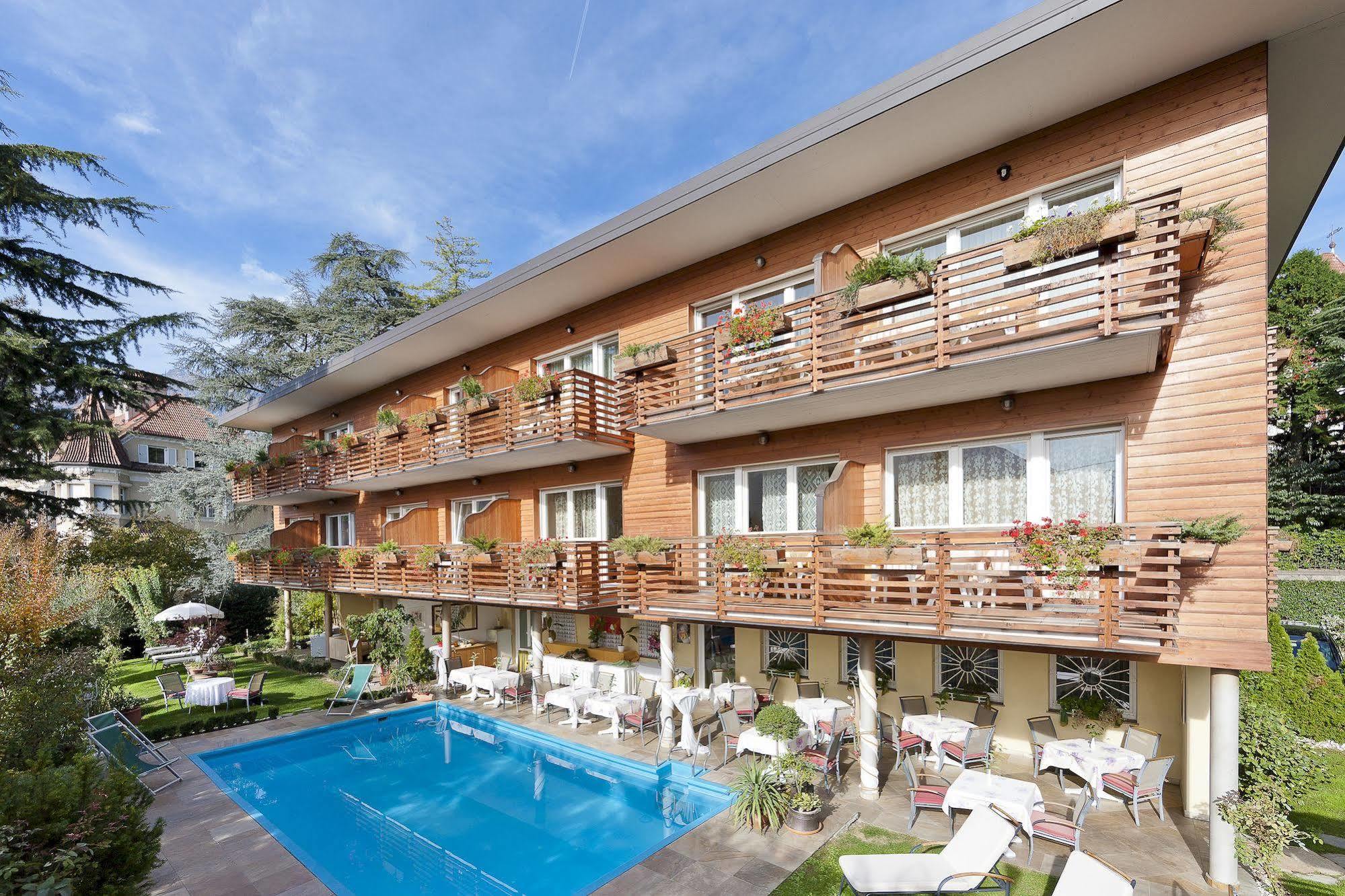 Hotel Aster Merano Exterior photo