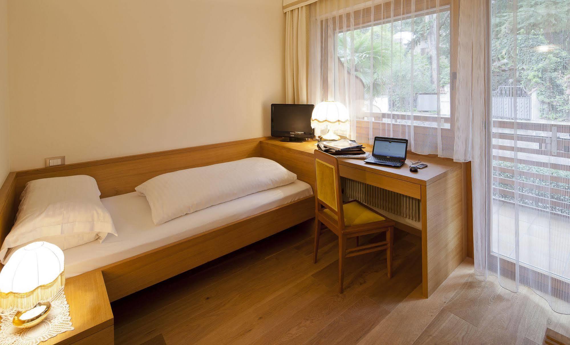 Hotel Aster Merano Exterior photo